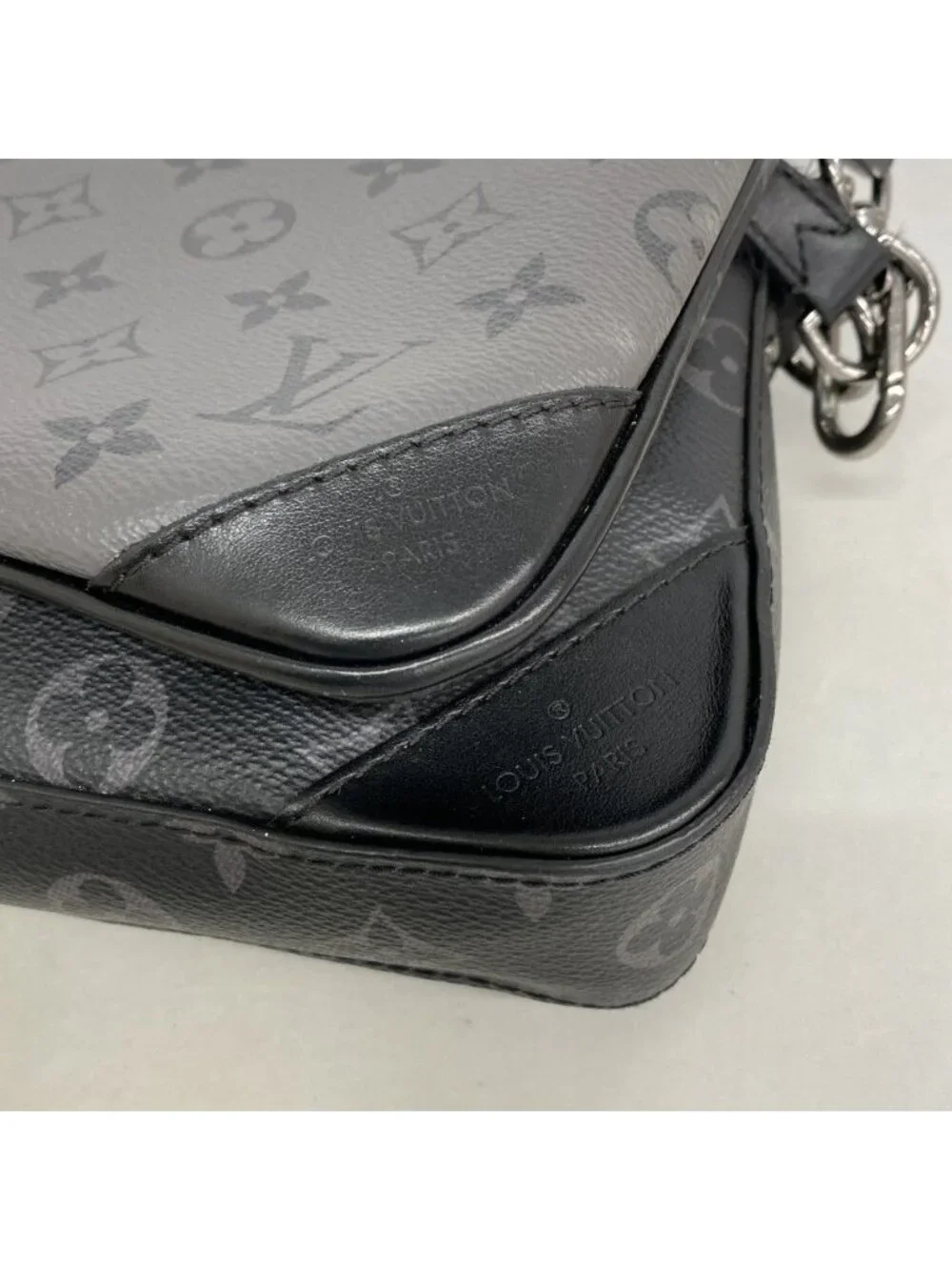 Louis Vuitton Shoulder Bag Monogram Eclipse Reverse Trio Messenger Black Gray